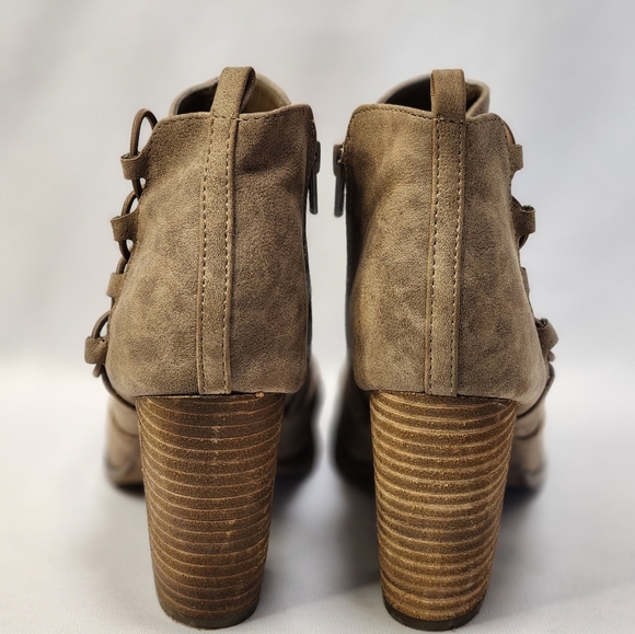 Guess Taupe Ankle Bootieswith Open Toe - Picture 11 of 12